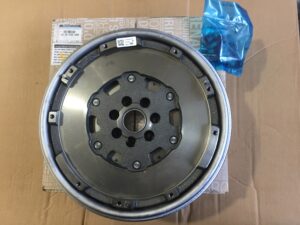 123003948R MOTOR VOLANI